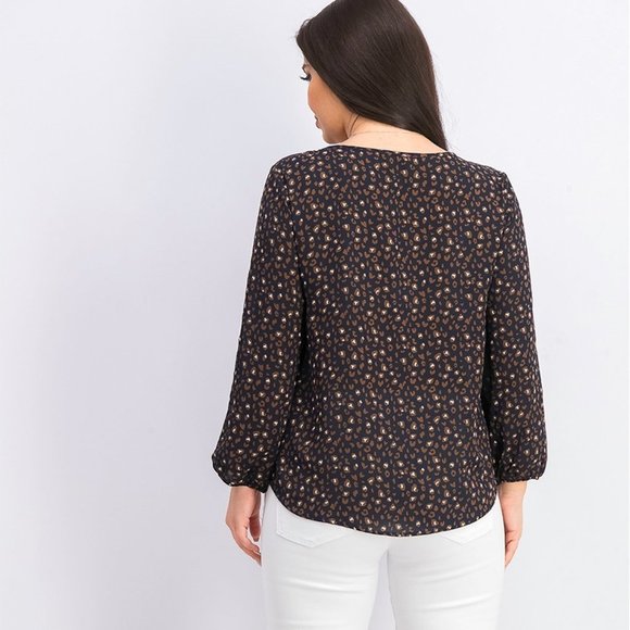 *RESTOCK* WEST KEI CASIYA NAVY TIE-FRONT PATTERNED BLOUSE NWT - Picture 5 of 8